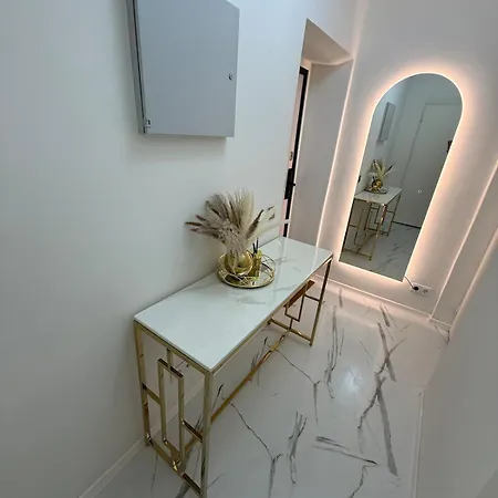 Appartement Modern With Self-check-in In *